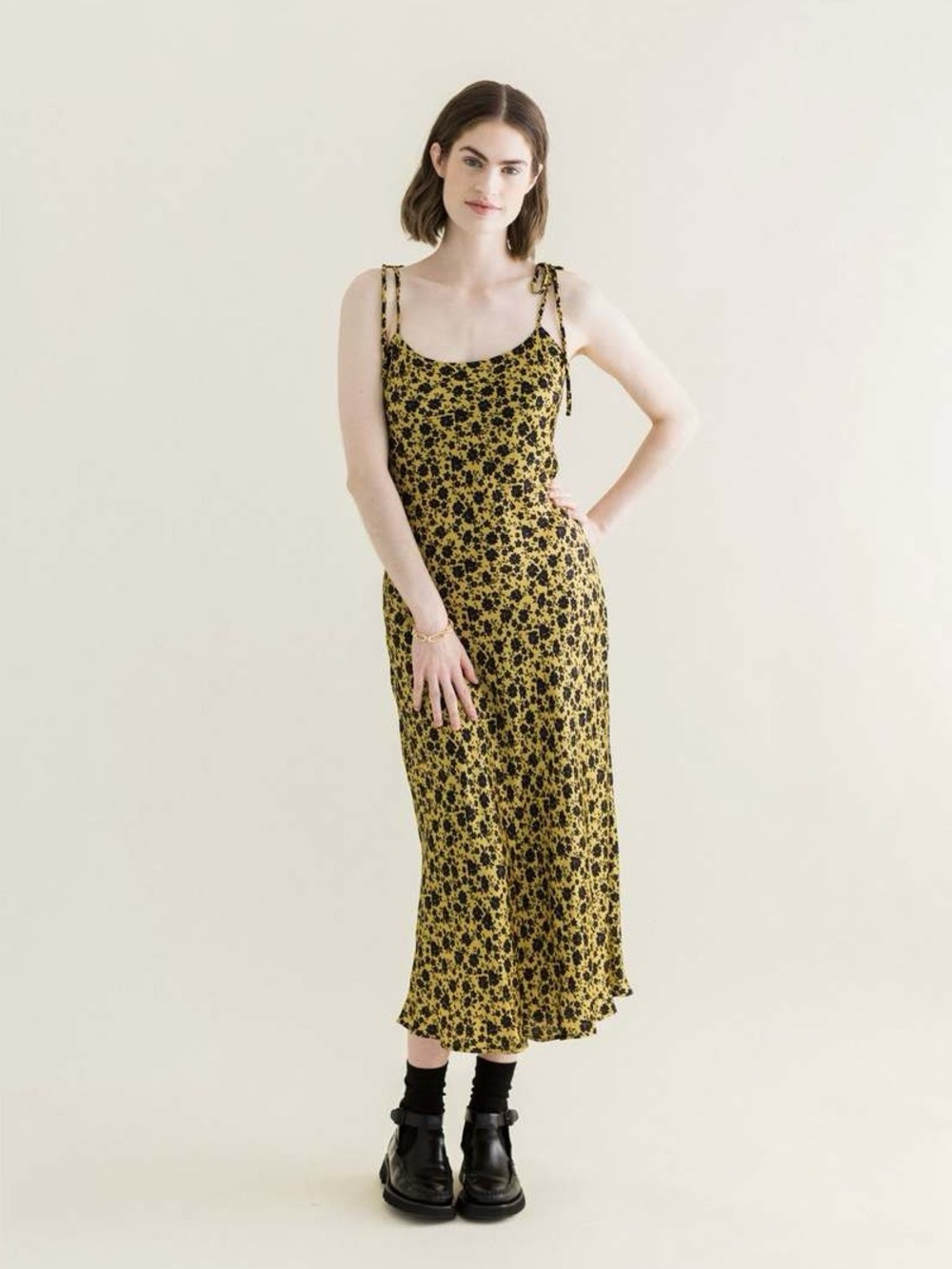 A Bronze Age slip dress - Picture 1 of 3